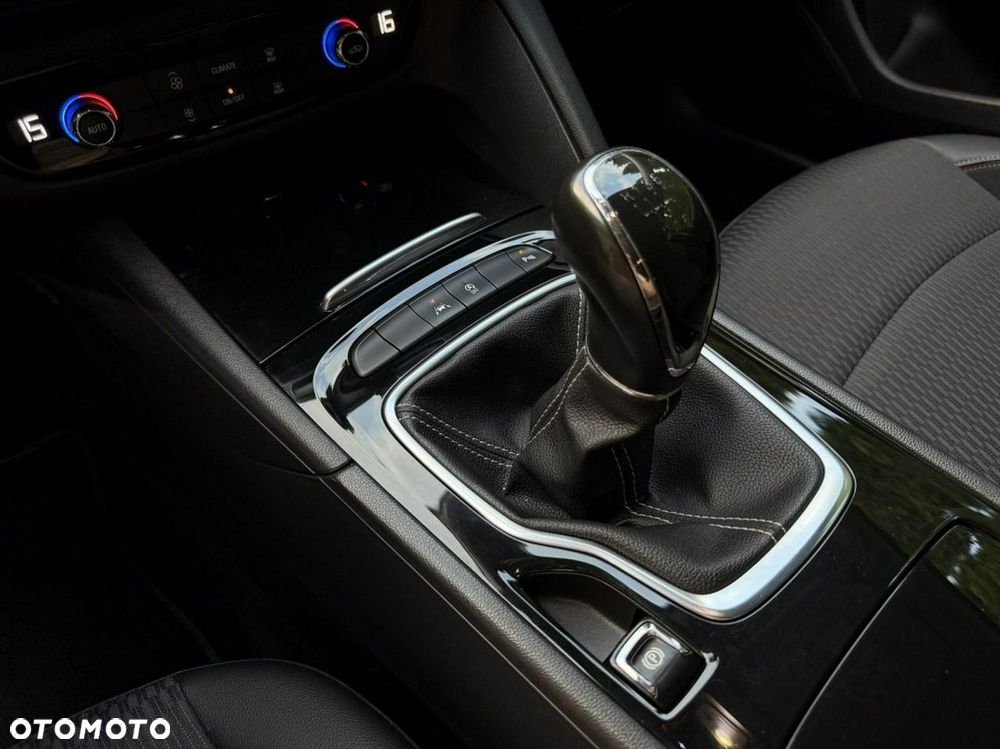 Opel Insignia - 18