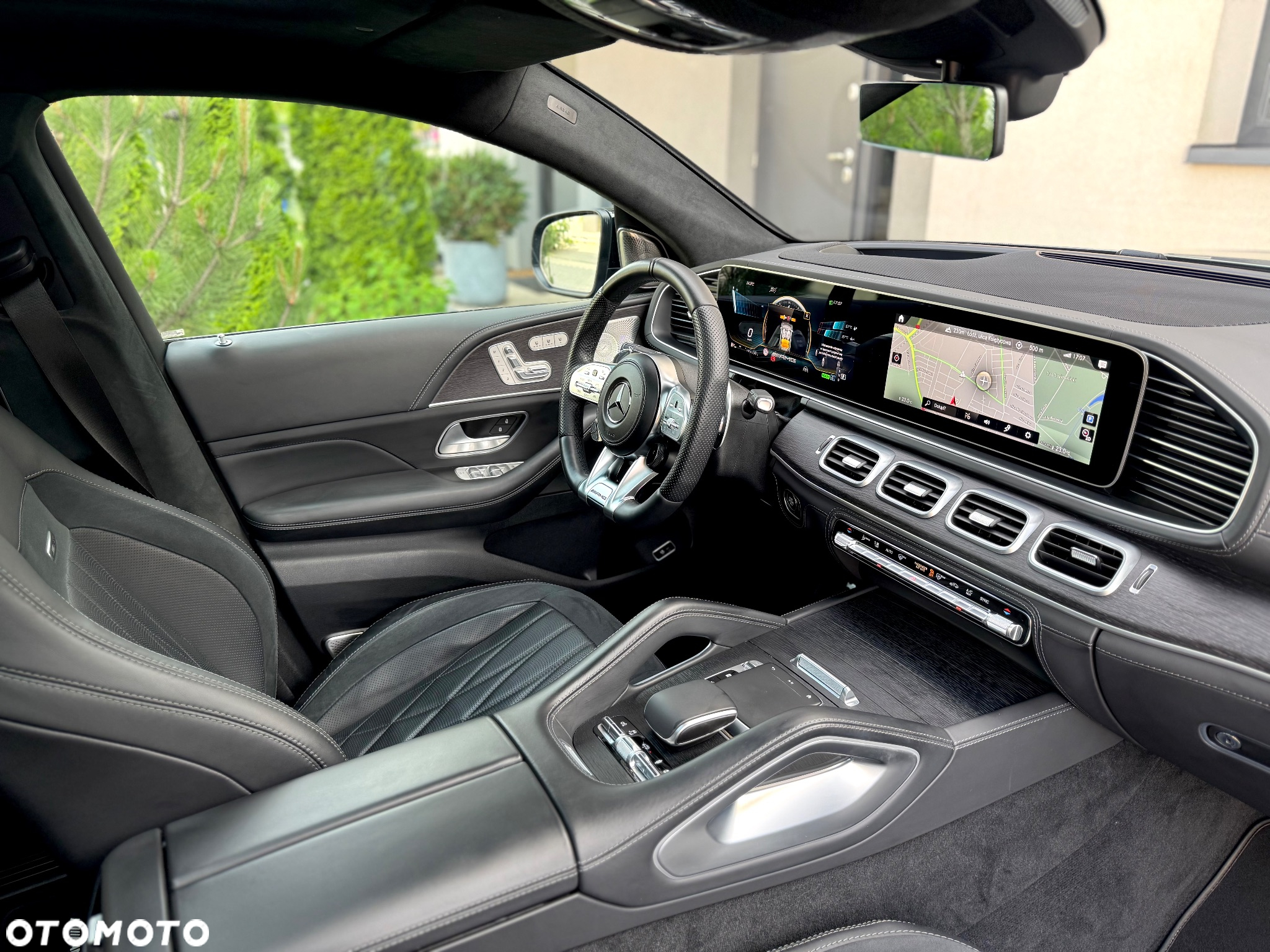 Mercedes-Benz GLE - 29