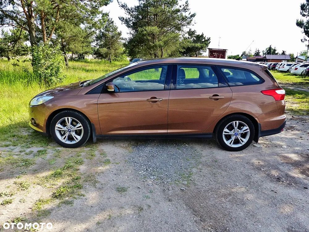 Ford Focus 1.0 EcoBoost Start-Stopp-System TREND - 12