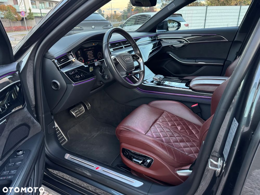 Audi S8 - 17