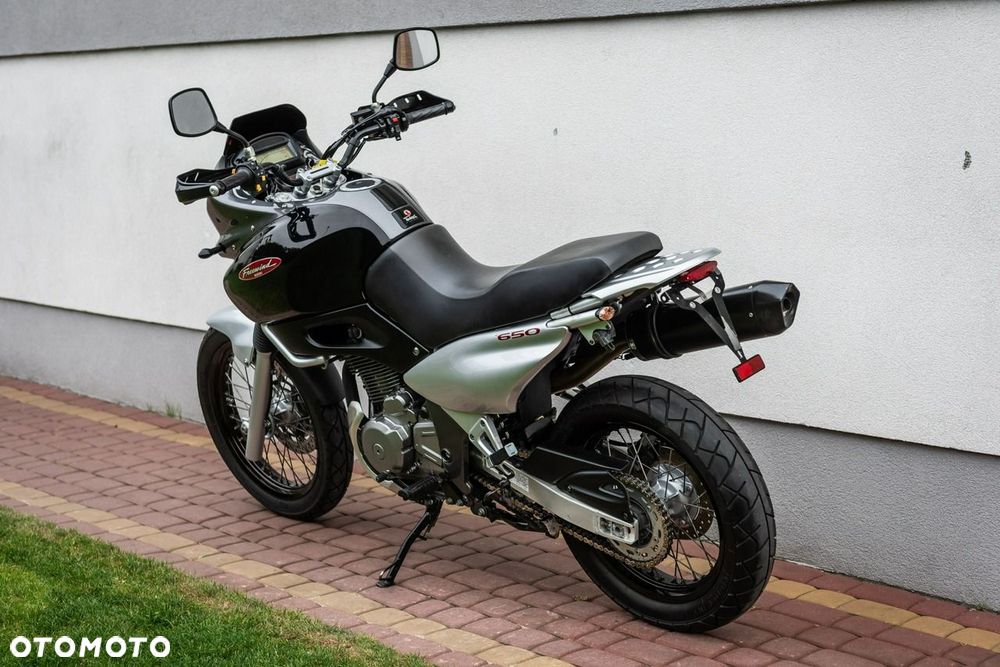 Suzuki XF - 5