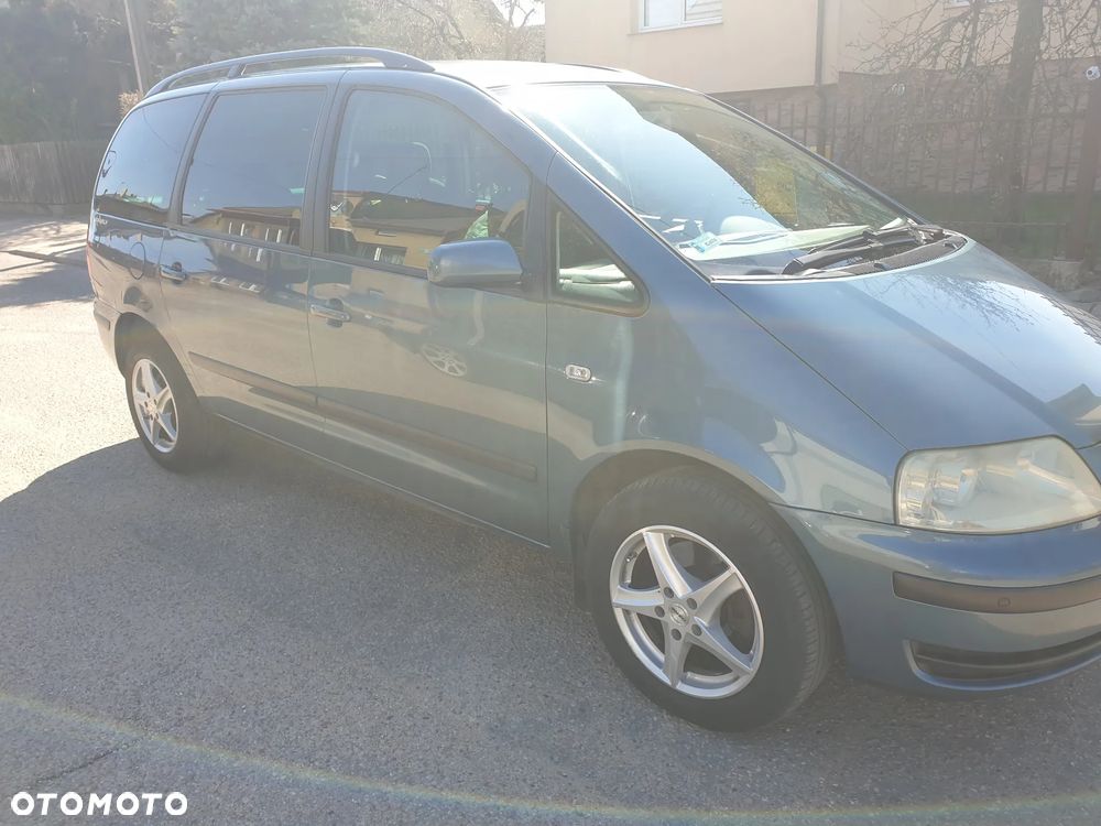 Volkswagen Sharan 1.9 TDI Automatik Highline - 2
