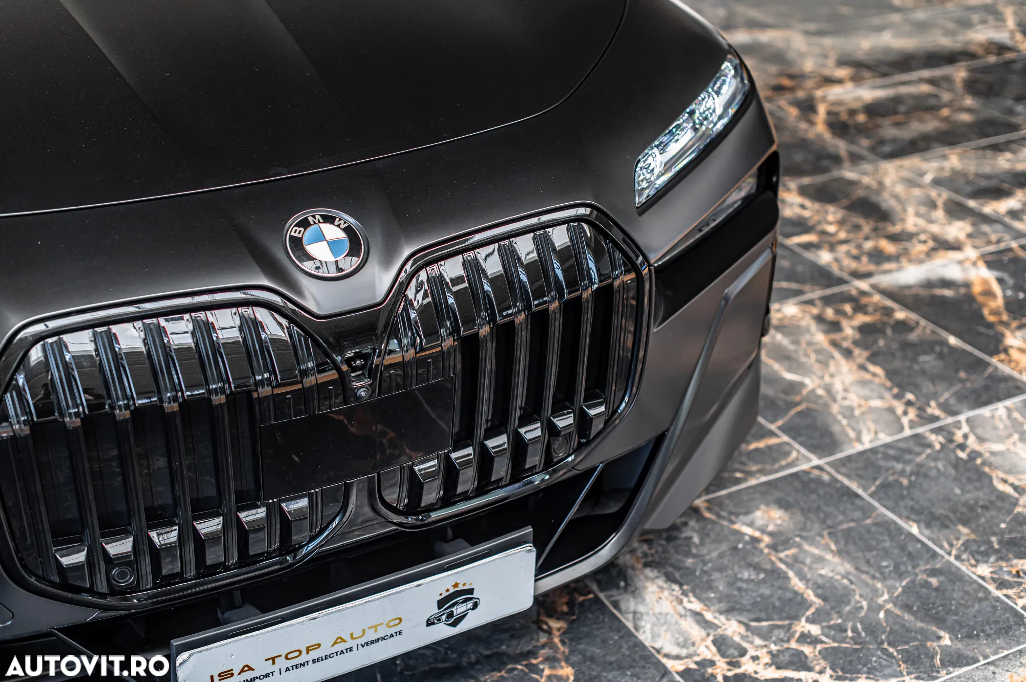 BMW Seria 7 740d xDrive MHEV - 30
