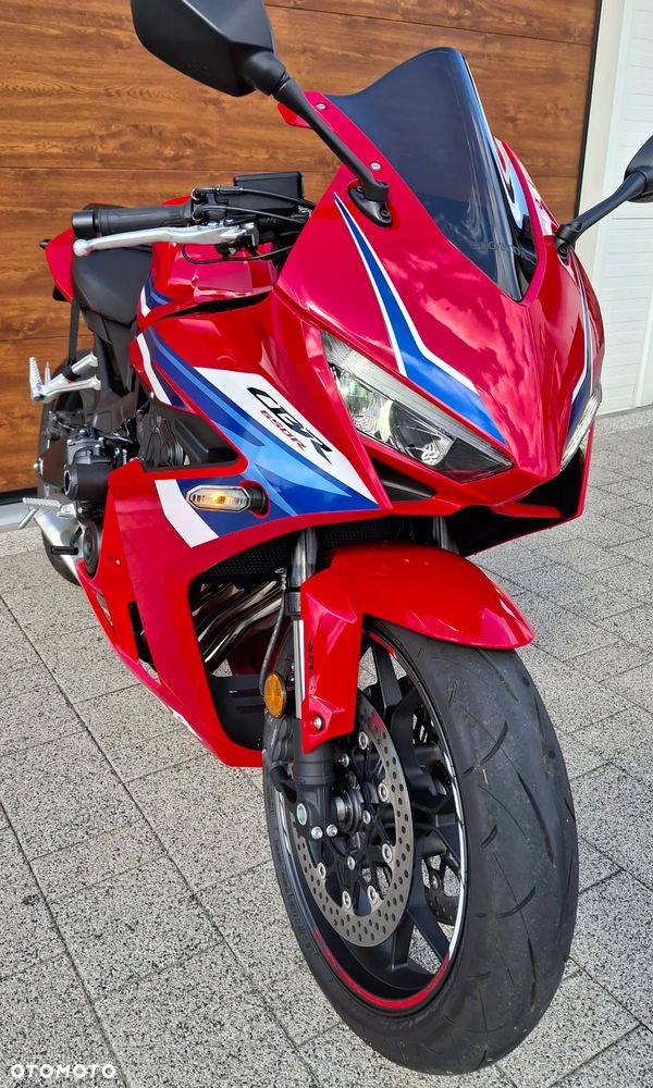 Honda CBR - 7