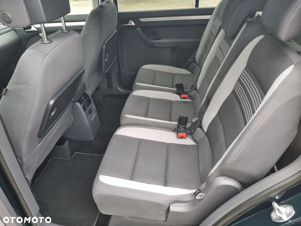Volkswagen Touran 2.0 TDI DPF Life - 12