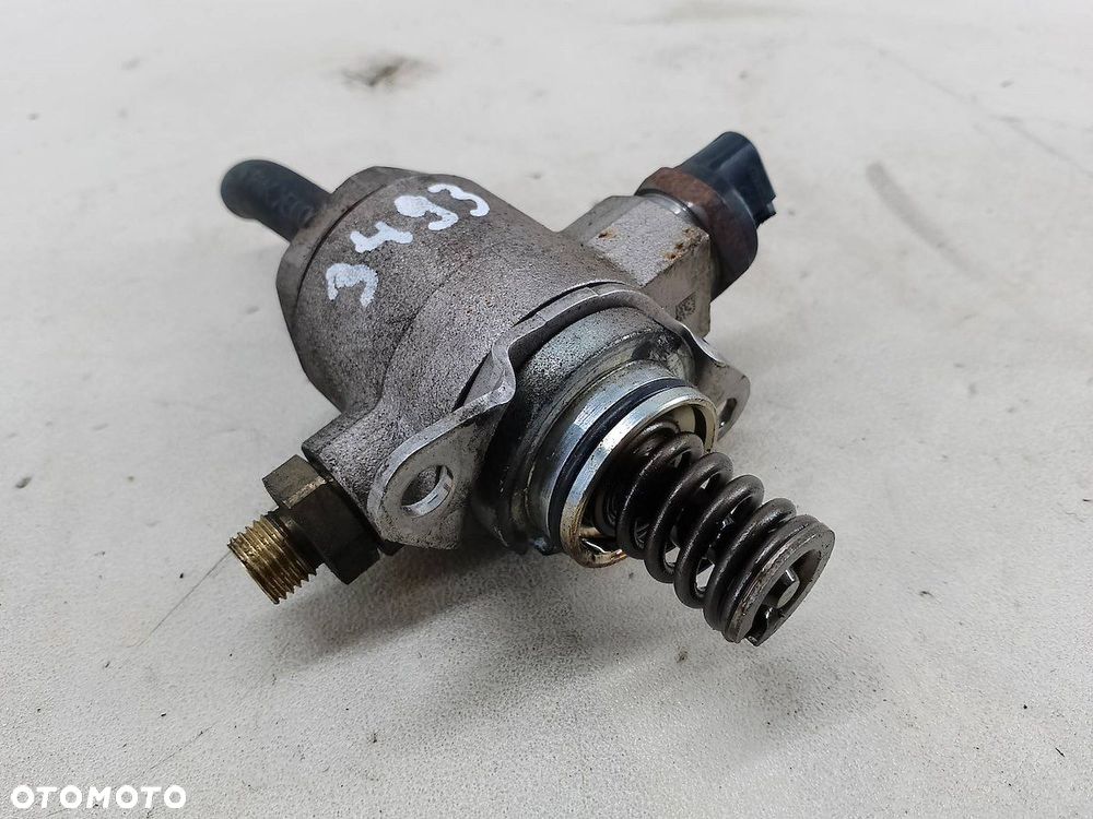 POMPA WYSOKIEGO CIŚNIENIA VW BEETLE 06J127025E  2.0 TSI - 6