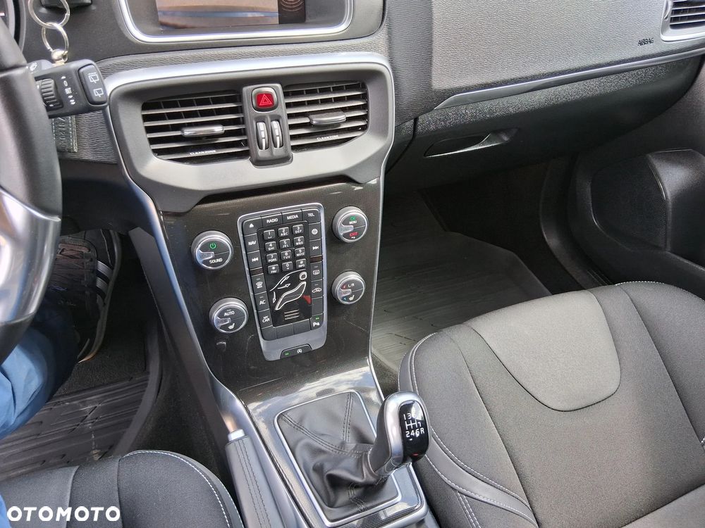 Volvo V40 D2 Inscription - 26