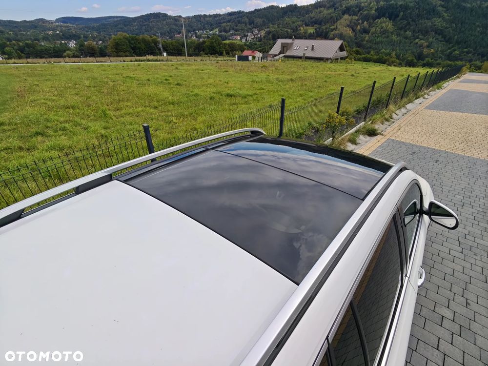 Mercedes-Benz GLB 250 4-Matic Progressive 8G-DCT - 26