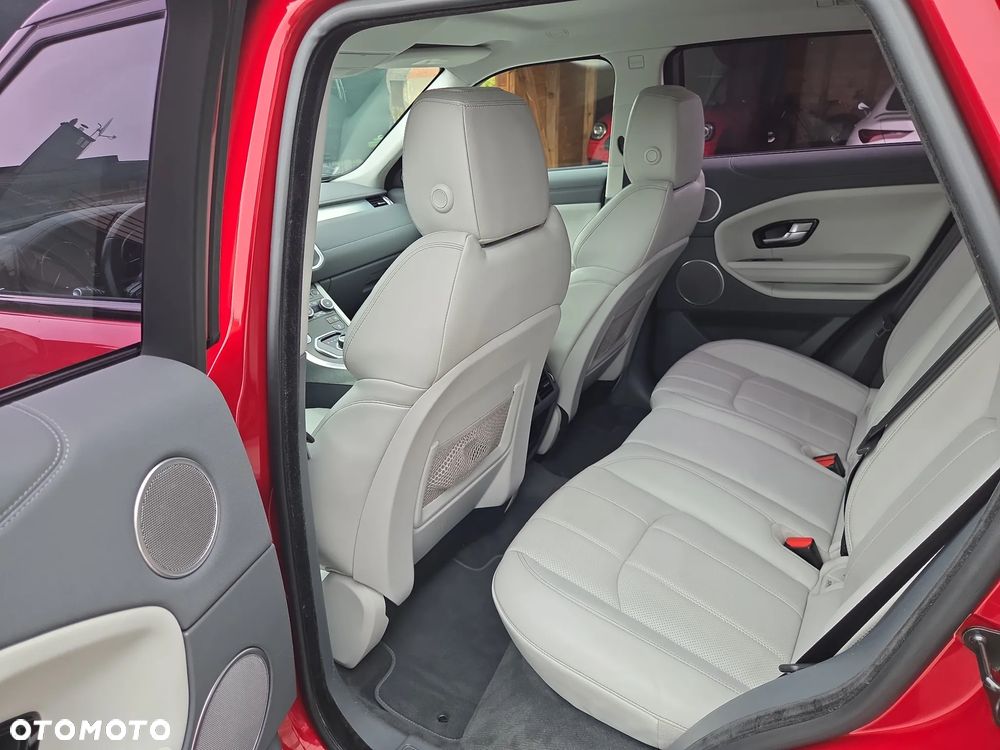 Land Rover Range Rover Evoque - 16