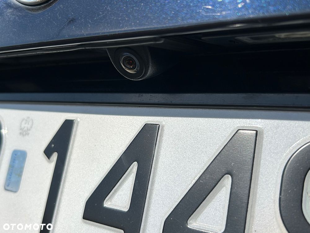 BMW Seria 5 520d - 29