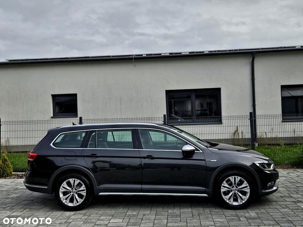 Volkswagen Passat Alltrack 2.0 TDI SCR DSG 4Motion - 14
