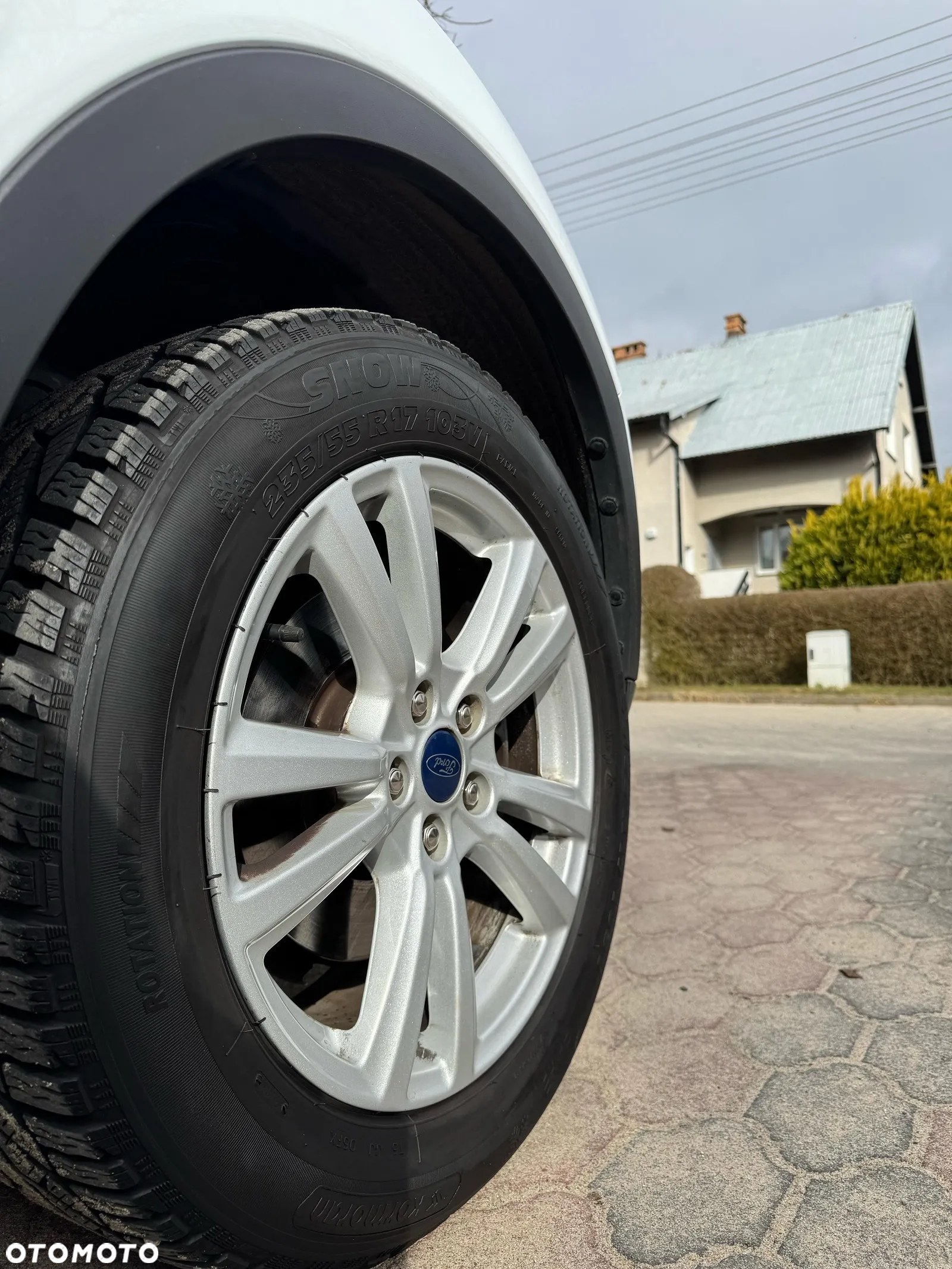 Ford Kuga - 13