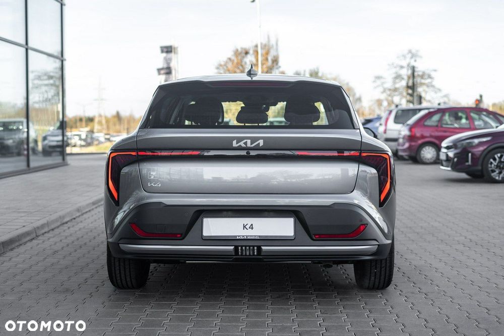Kia K4 - 5