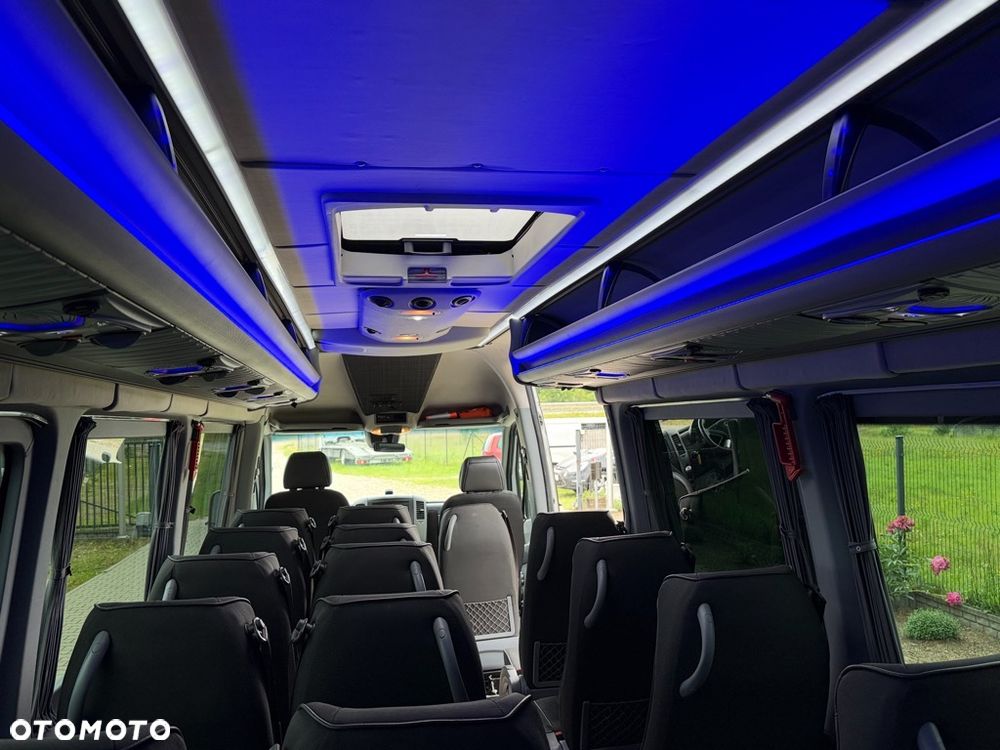 Mercedes-Benz Sprinter 516 - 25