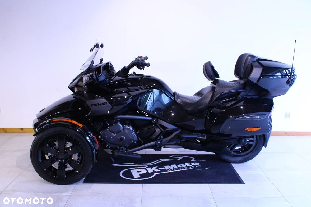 Can-Am Spyder - 3