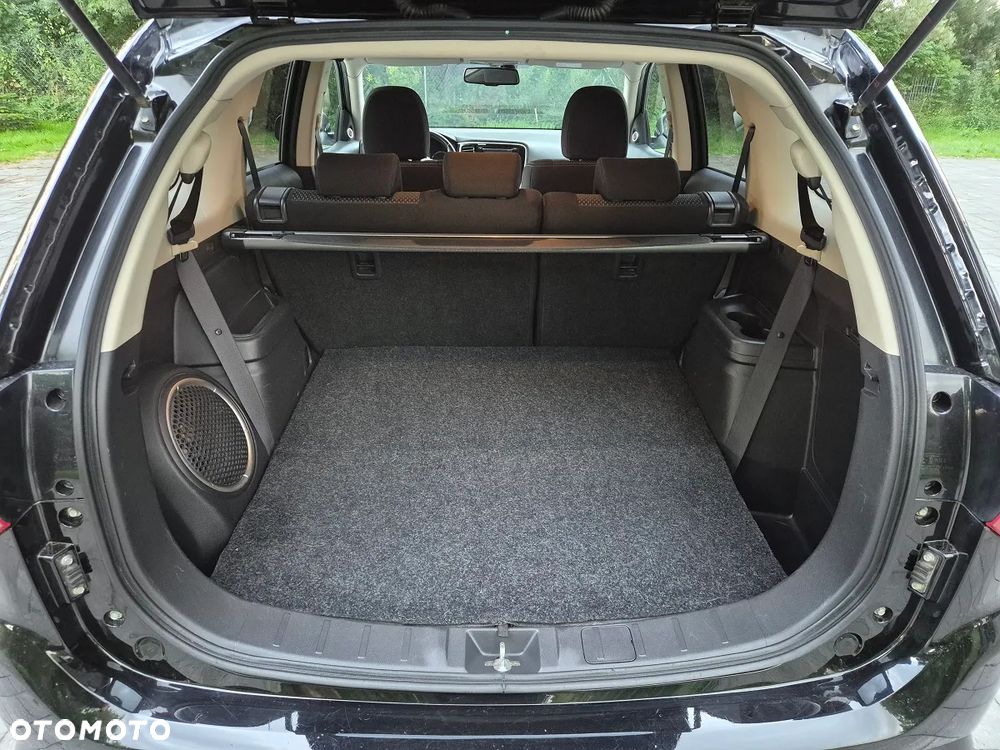 Mitsubishi Outlander 2.0 Intense + 4WD CVT - 5