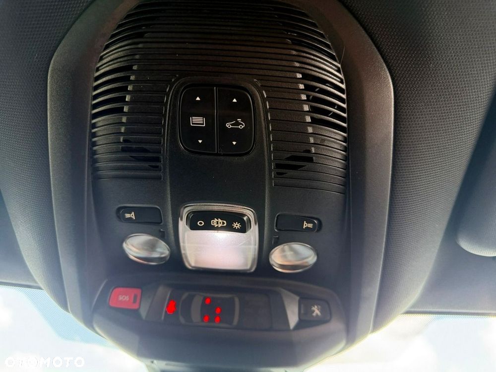 Peugeot 3008 - 22