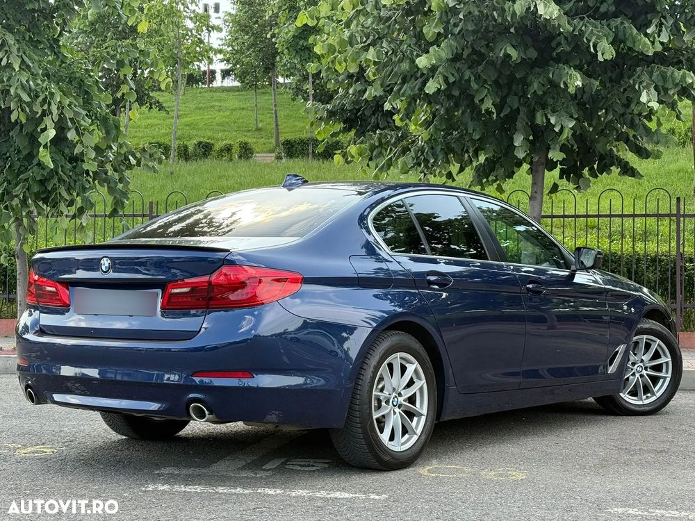BMW Seria 5 520i Aut. - 3