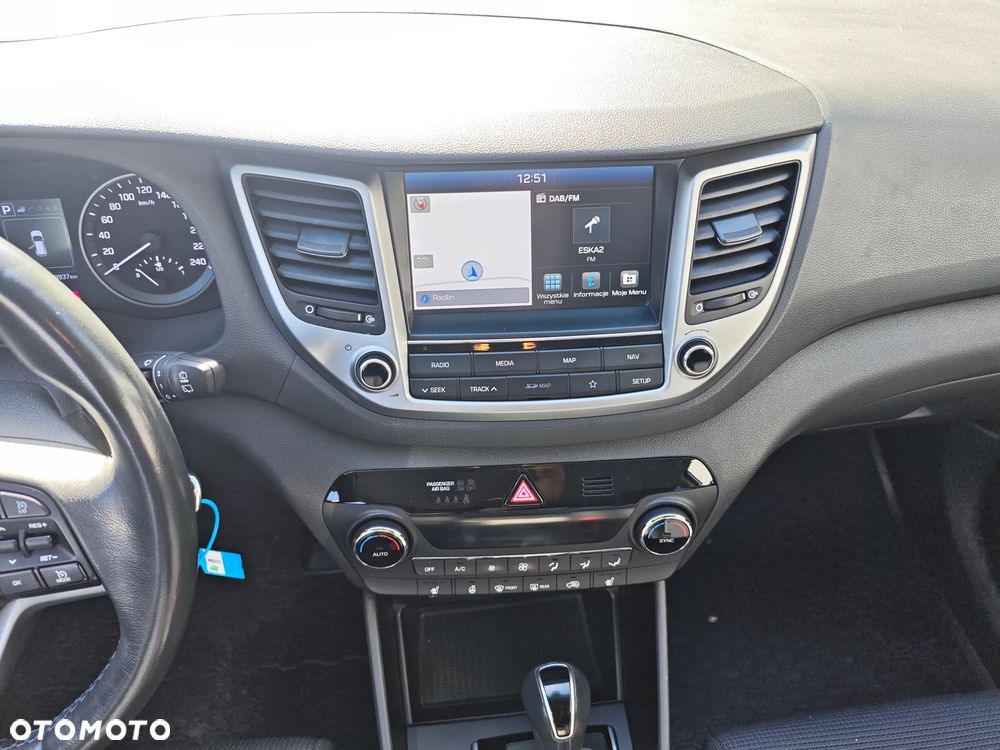 Hyundai Tucson 2.0 CRDi 4WD Automatik Intro Edition - 21