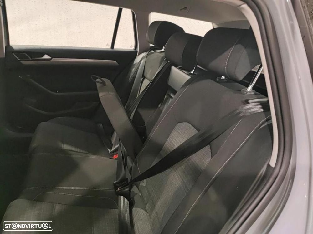 VW Passat Variant 2.0 TDI Business DSG - 3