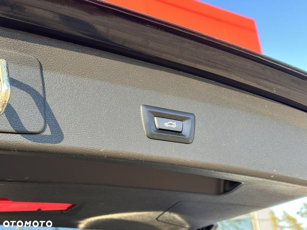 BMW X1 xDrive20i Sport - 36