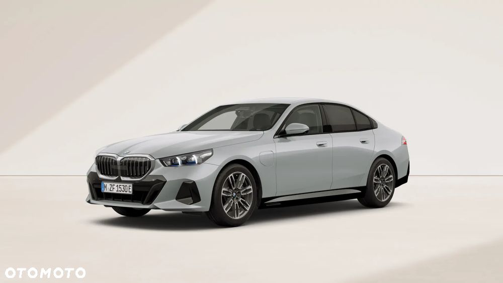 BMW Seria 5 550e xDrive PHEV - 1