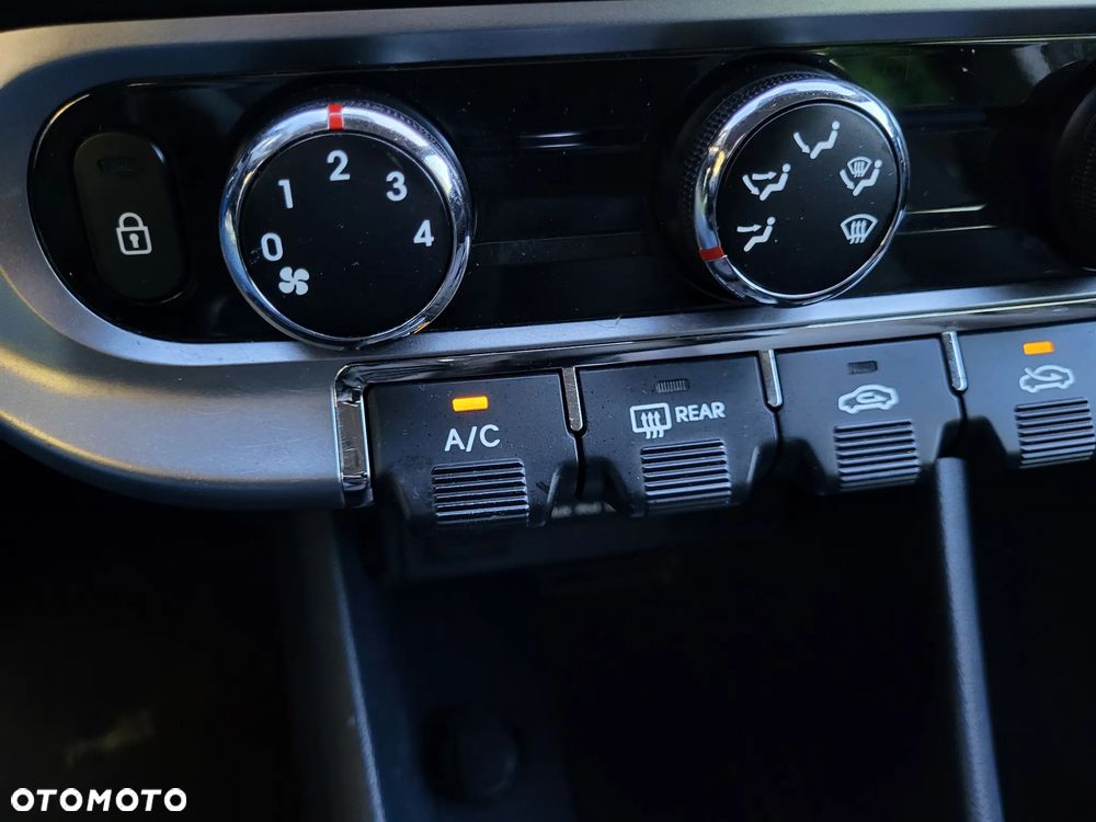 Kia Rio - 18