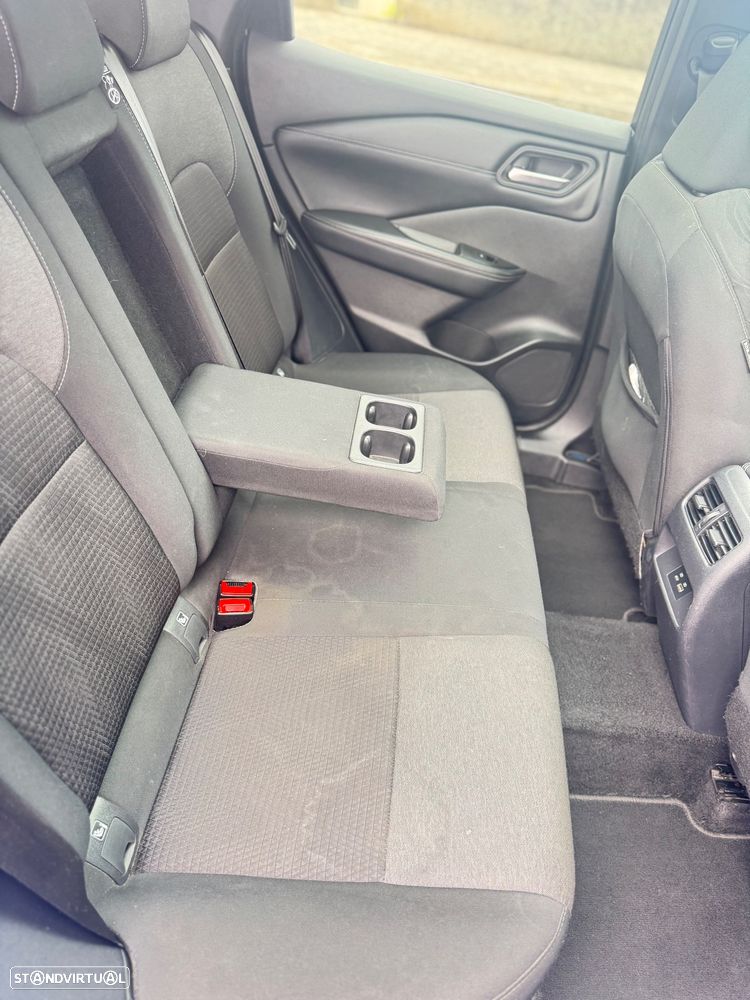 Nissan Qashqai 1.3 DIG-T N-Connecta - 17