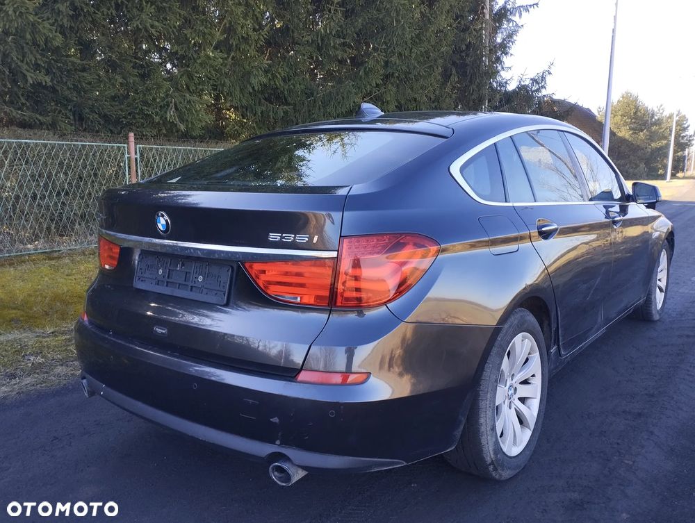 BMW 5GT 535i - 12