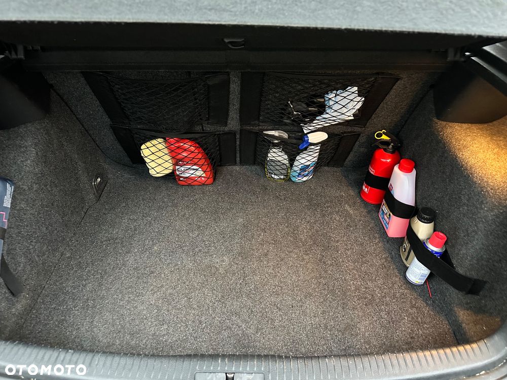 Volkswagen Golf 1.6 Trendline - 23