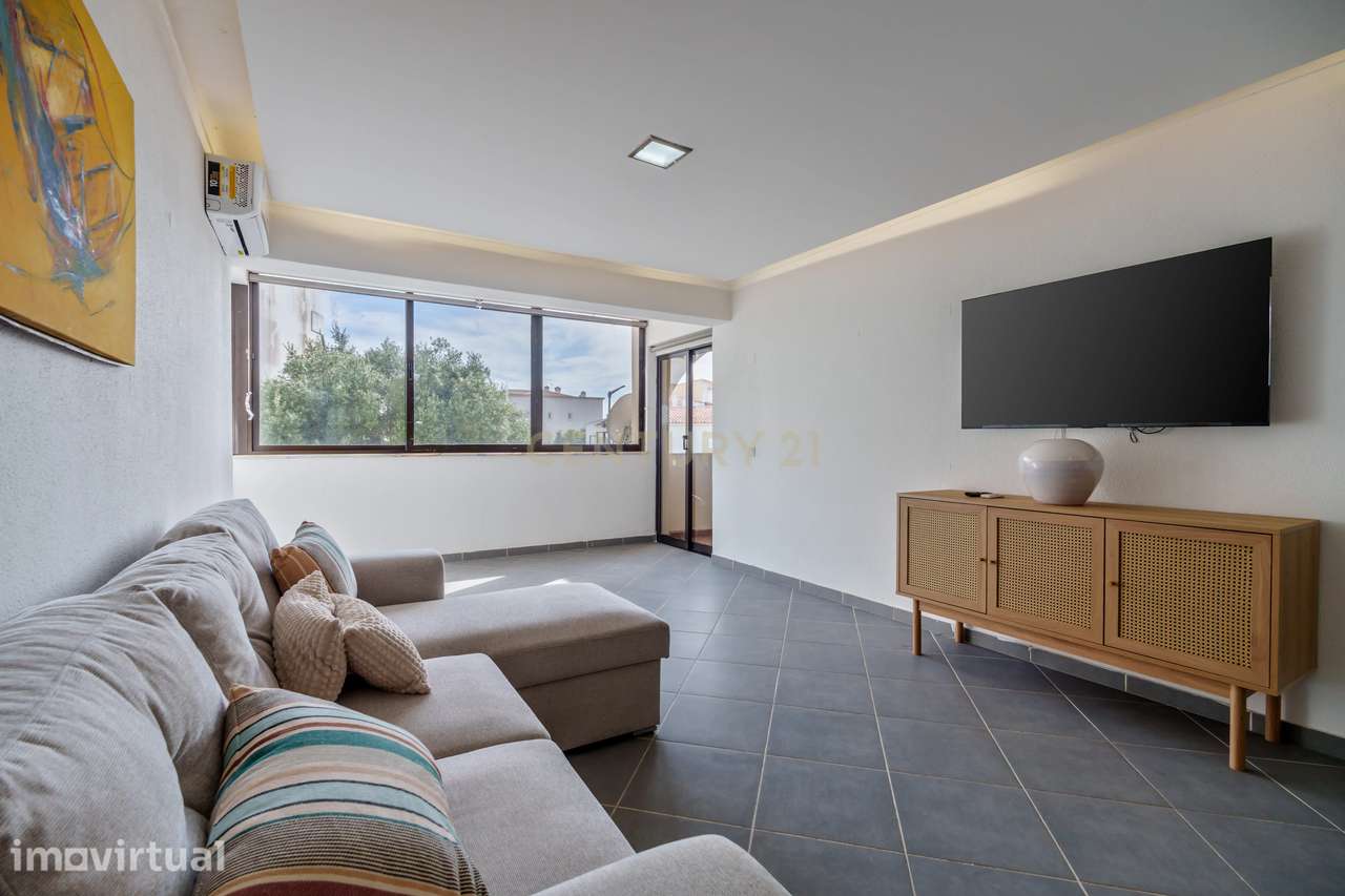 Apartamento T1 remodelado com piscina (Chave na Mão). Areias S. João , - Grande imagem: 3/22