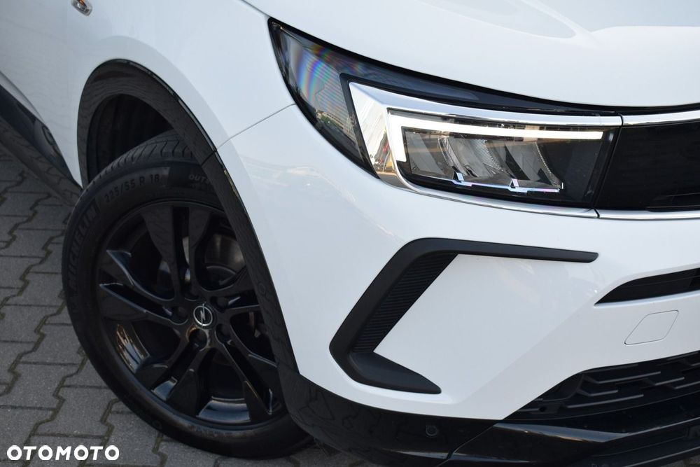 Opel Grandland 1.2 T GS Line S&S - 11