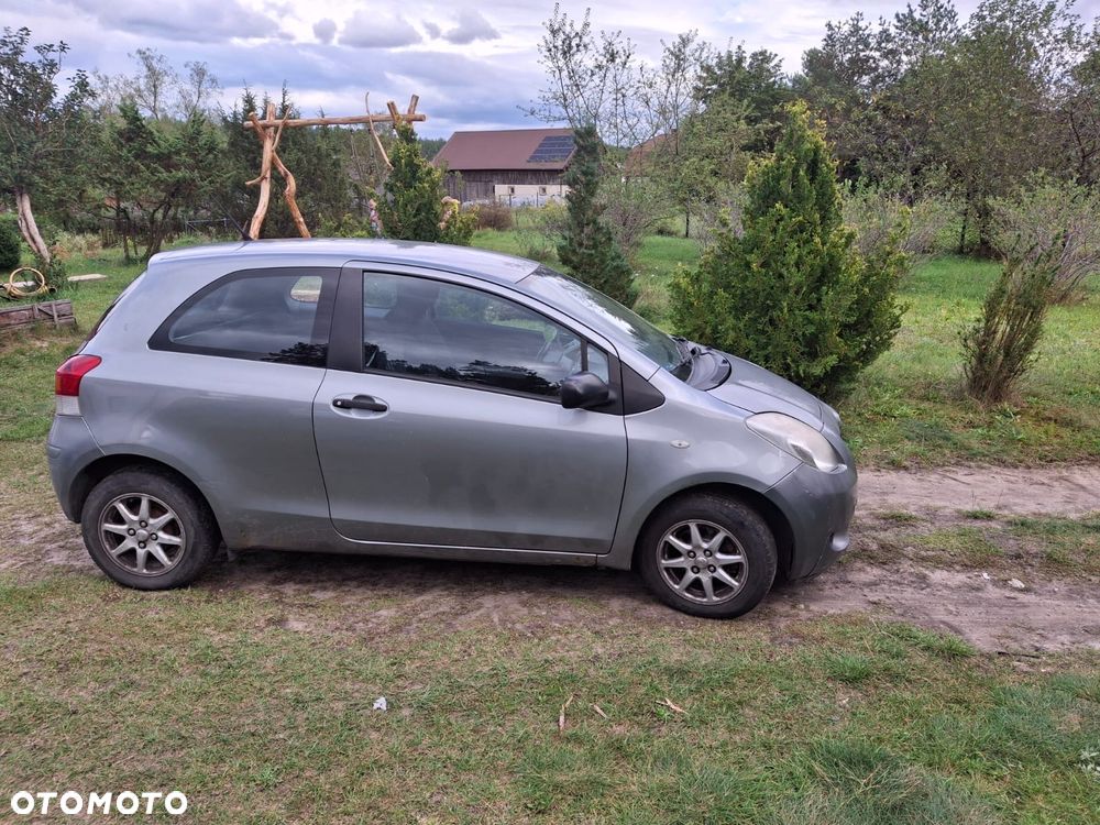 Toyota Yaris 1.0 Luna A/C - 4