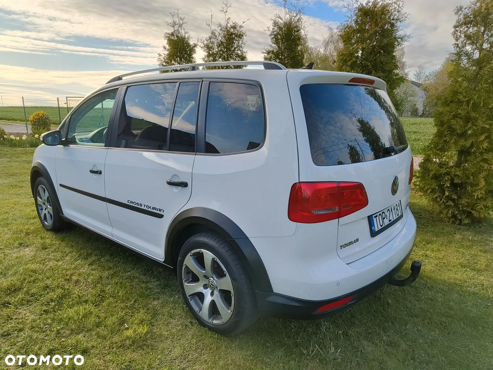 Volkswagen Touran 2.0 TDI DPF Cross - 3