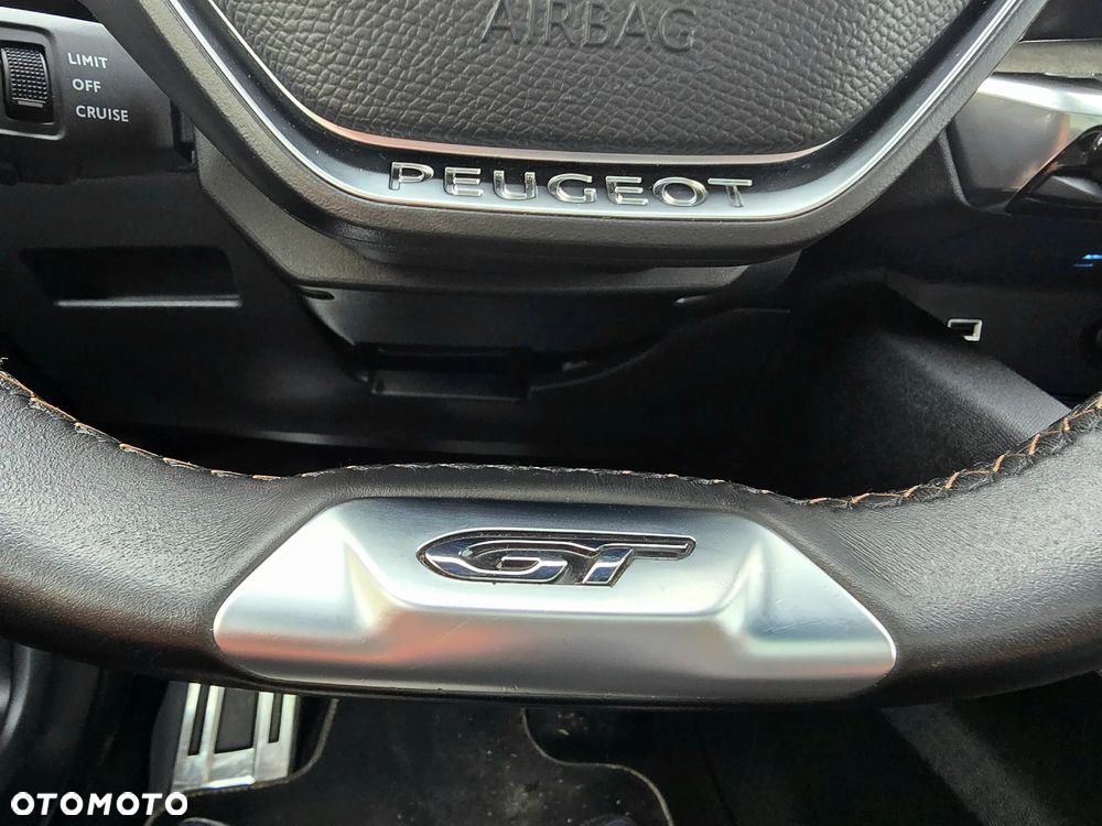 Peugeot 3008 1.6 PureTech HYbrid GT Line S&S EAT8 - 39