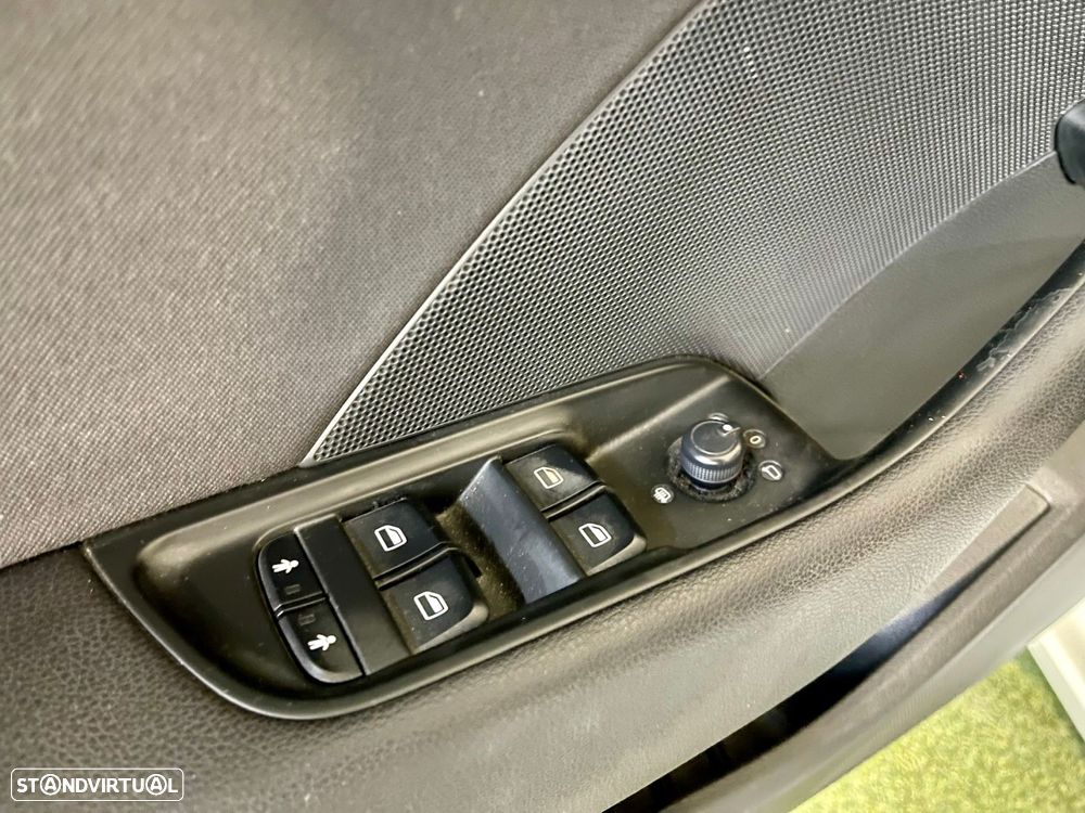 Audi A3 Sportback 1.6 TDI Advance - 25