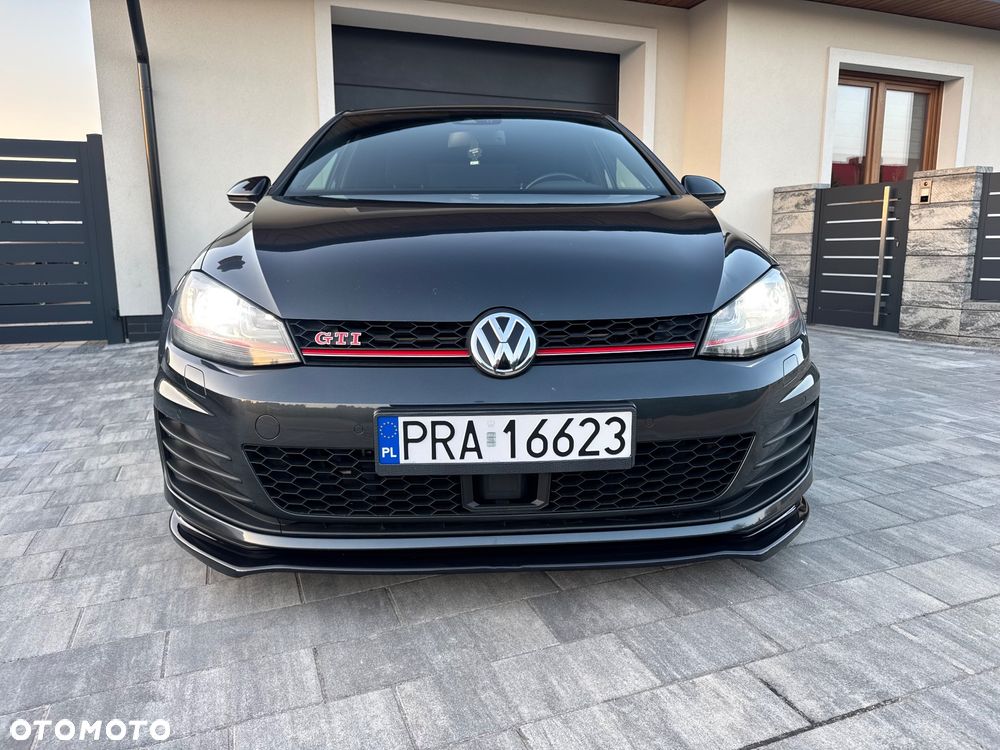 Volkswagen Golf GTI Performance BlueMotion Technology DSG - 22