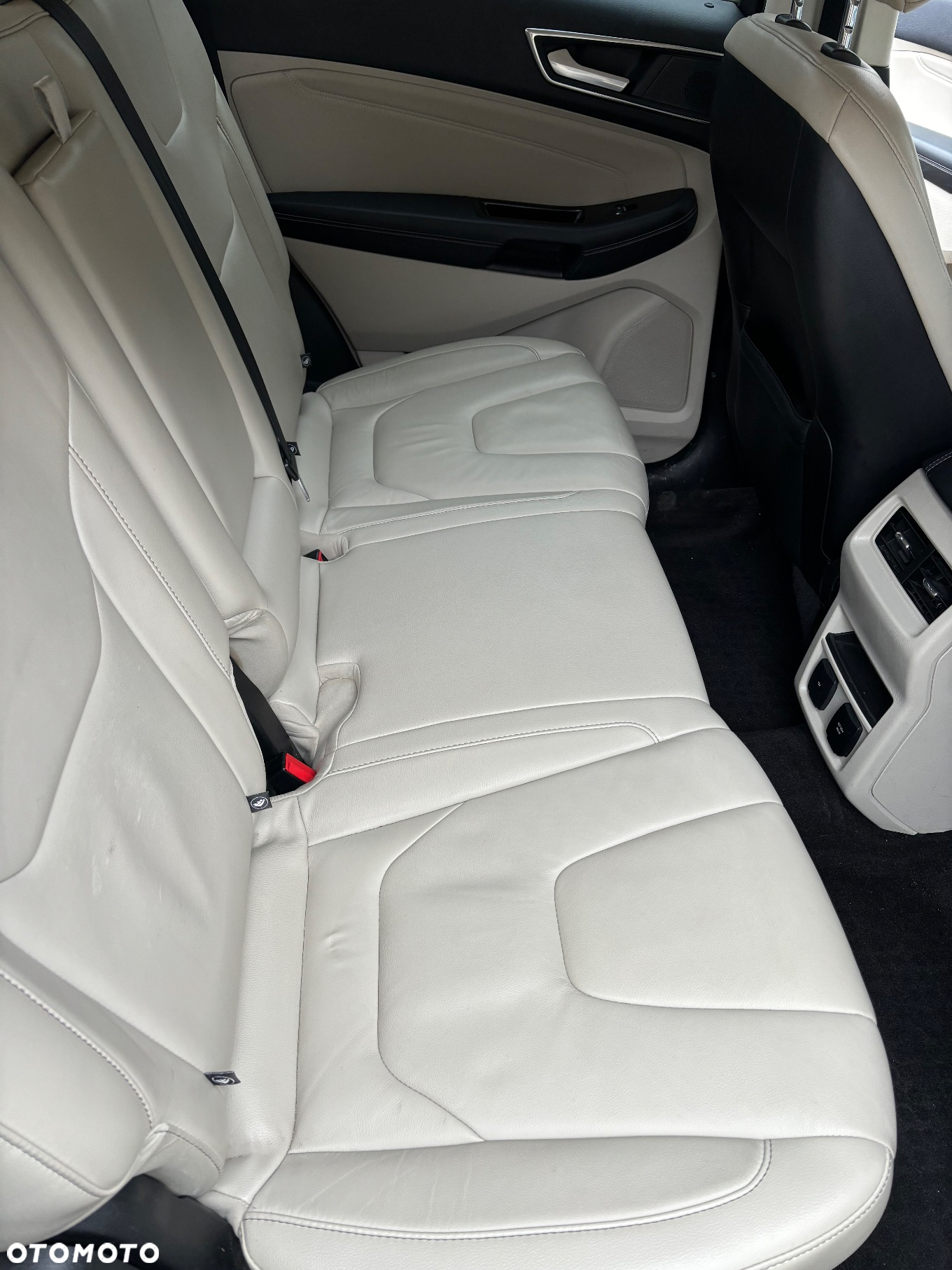 Ford Edge - 13