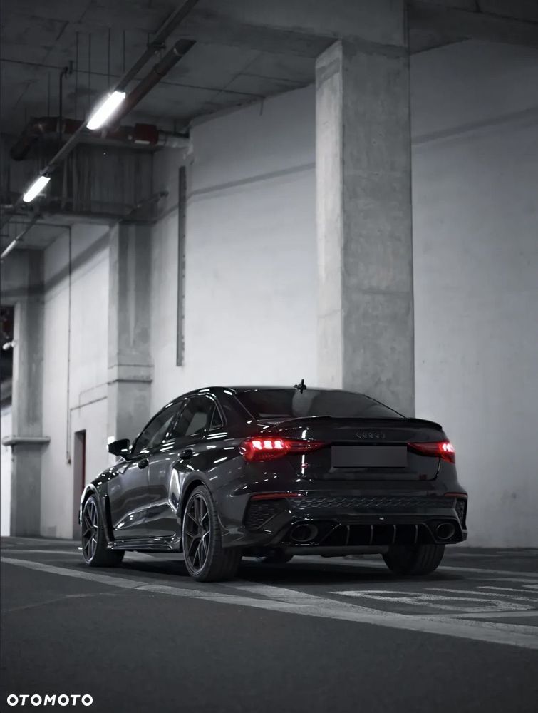 Audi RS3 Limousine - 18