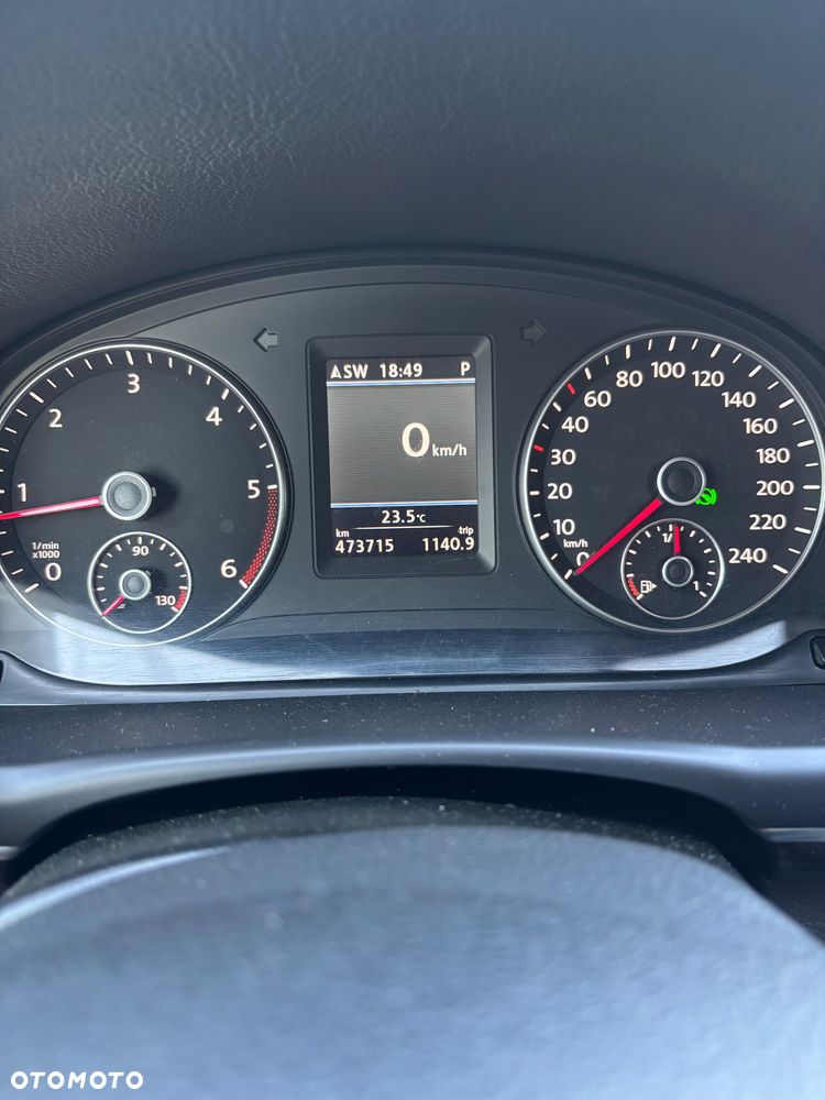 Volkswagen Touran - 4