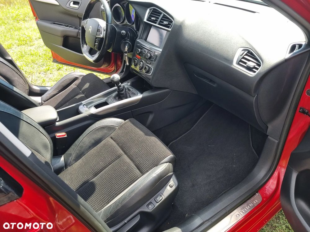 Citroën C4 e-HDi 115 Exclusive - 14
