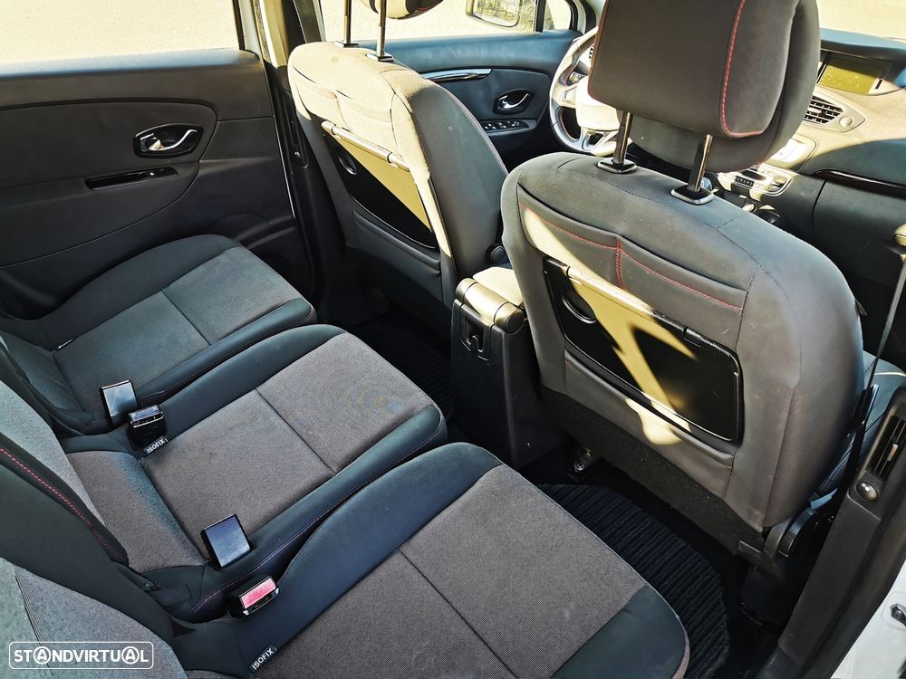 Renault Scénic 1.5 dCi Dynamique S - 6