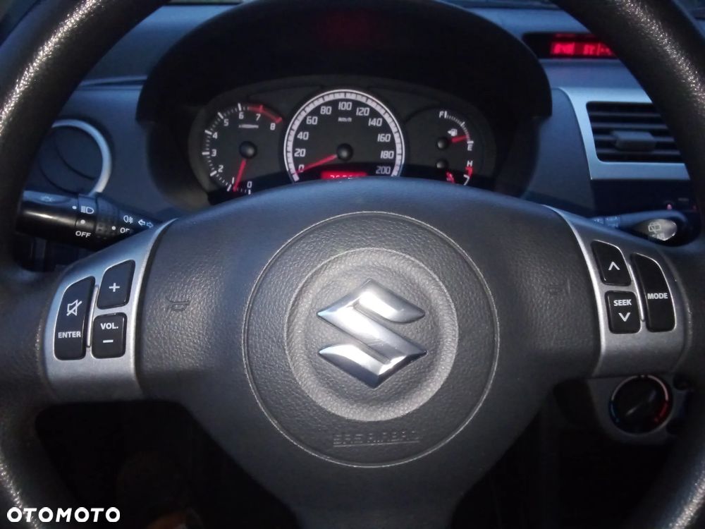 Suzuki Swift 1.3 Comfort+ - 19