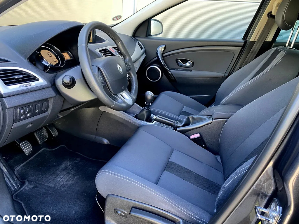 Renault Megane 1.9 dCi Privilege - 7