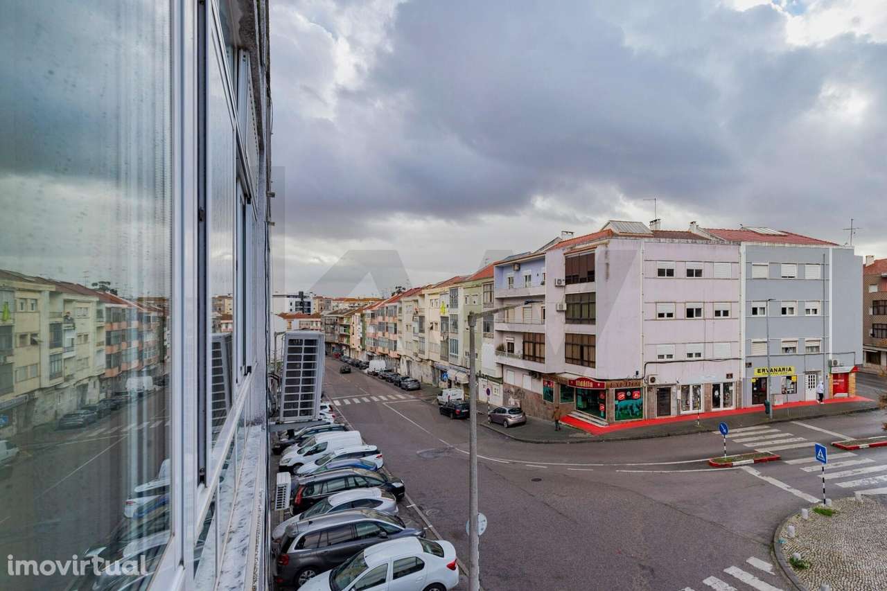 Apartamento T2 , numa localização privilegiada,  na Margem sul do Tejo - Grande imagem: 2/23