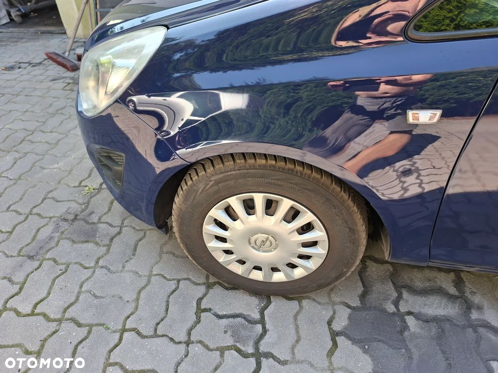 Opel Corsa 1.2 Cosmo - 10