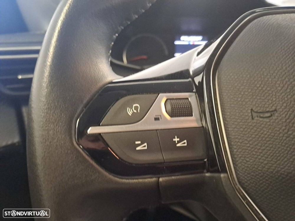 Peugeot 208 1.2 PureTech Active - 16