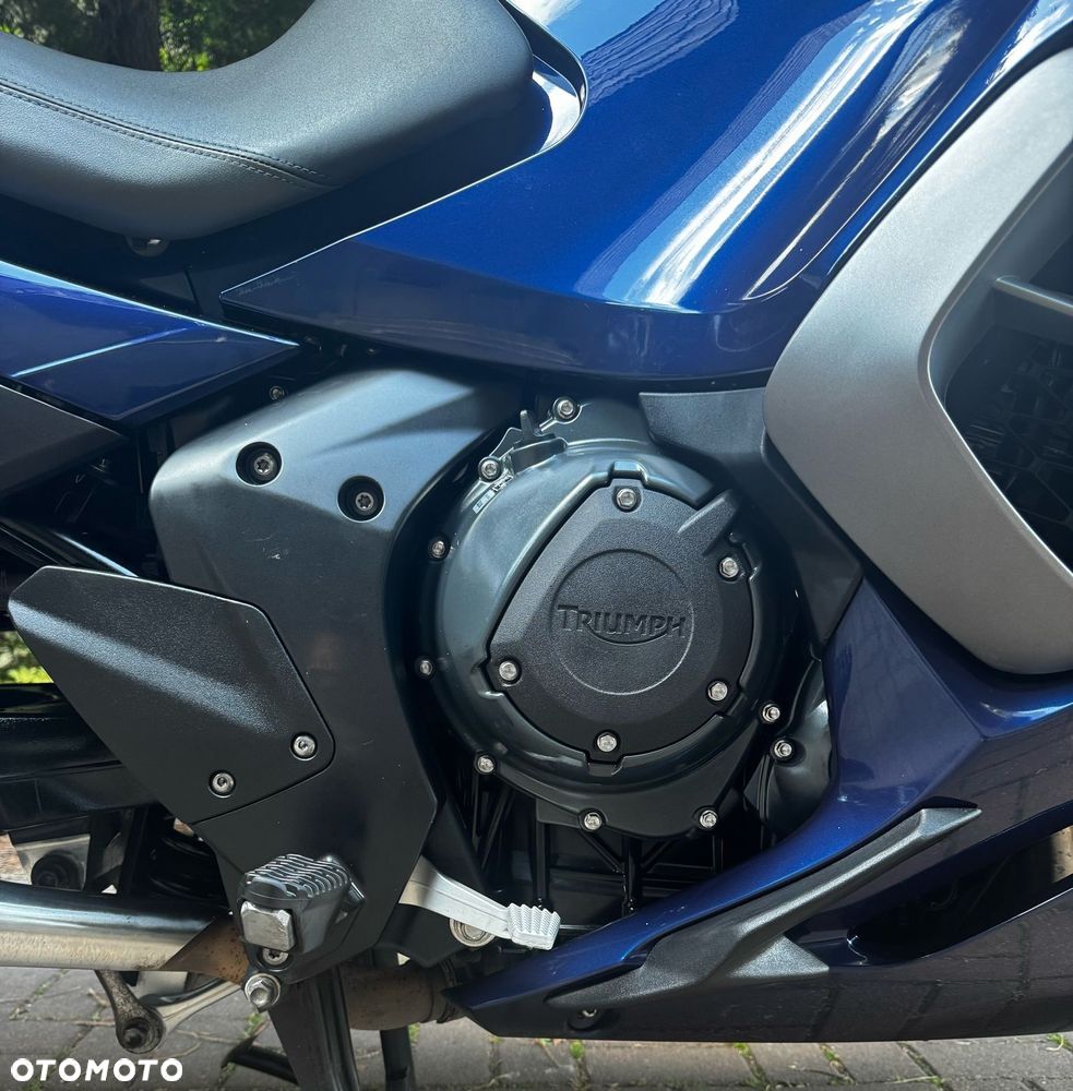 Triumph Trophy - 10
