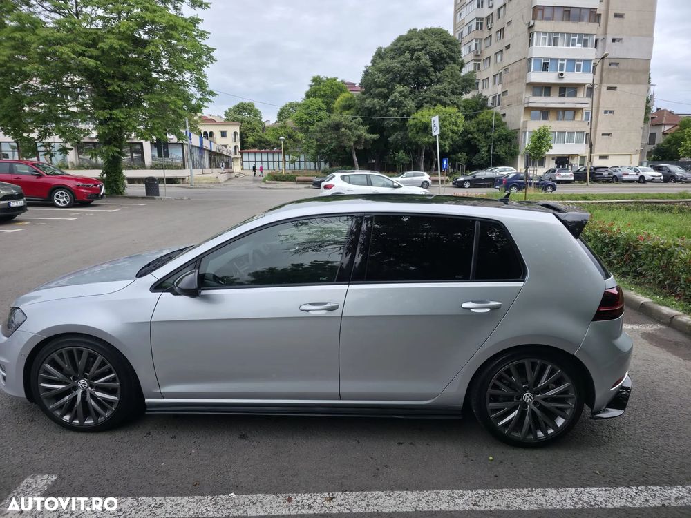 Volkswagen Golf - 3