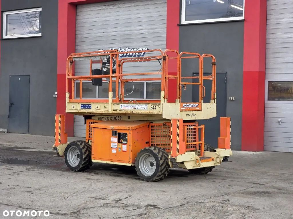 JLG 260MRT - 1